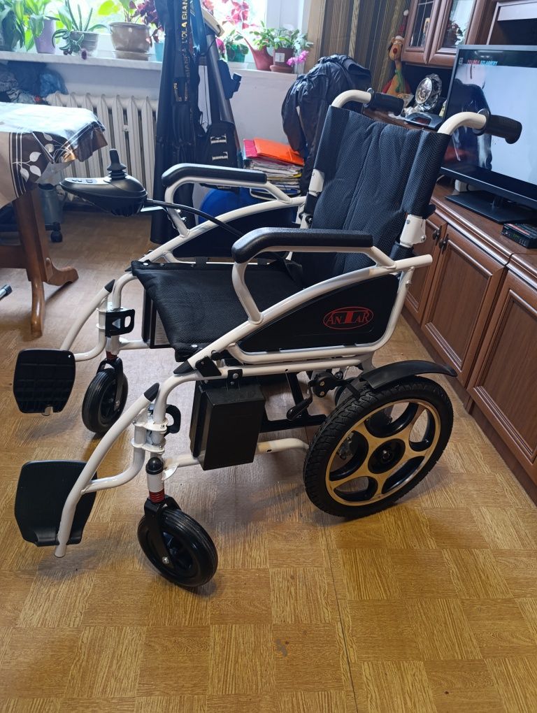 Elektryczny wózek inwalidzki