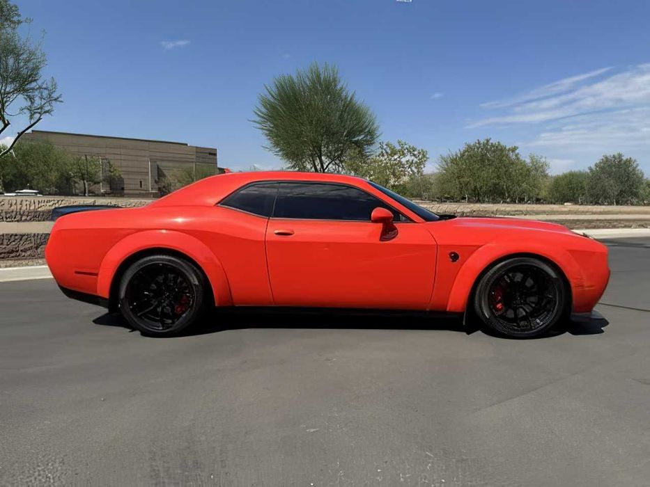 Dodge Challenger      2020