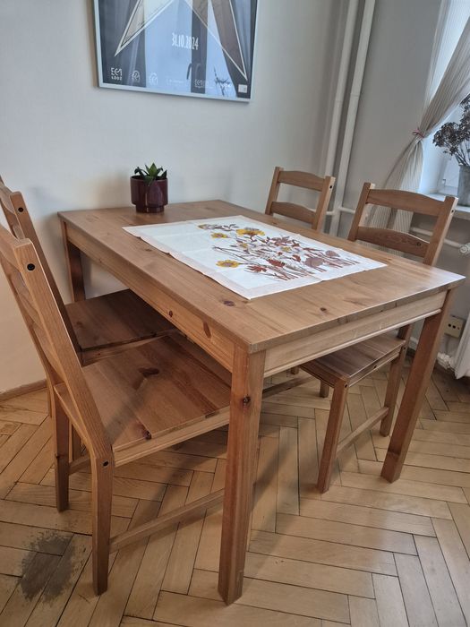 Stół z krzesłami sosna Ikea