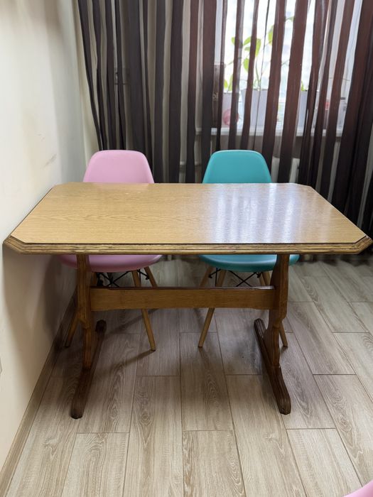 Стіл обідній кухонний деревʼяний