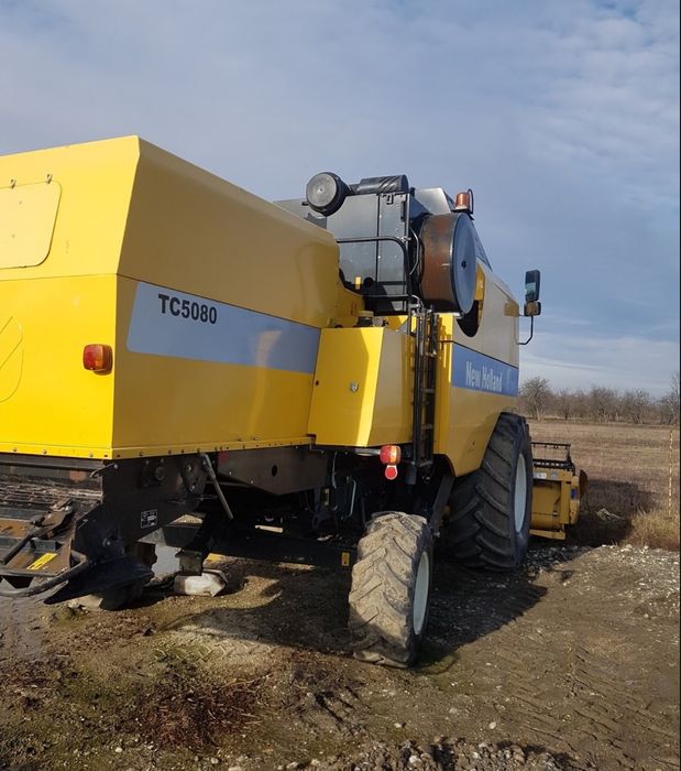 New Holland TC 5070