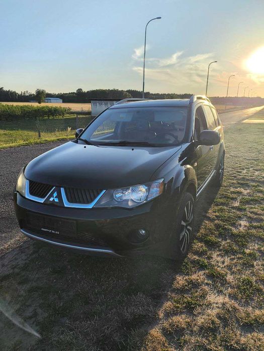 Mitsubishi Outlander XL, 2010р  для військових