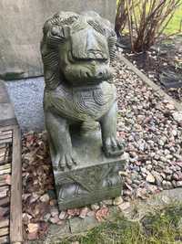 Rzeźby., Tradycyjna Para Chińskich Lwów Strażniczych z Granitu