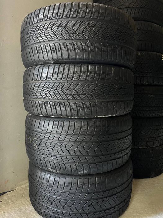 Різноширокий комплект 315/35/21 , 275/40/21 pirelli