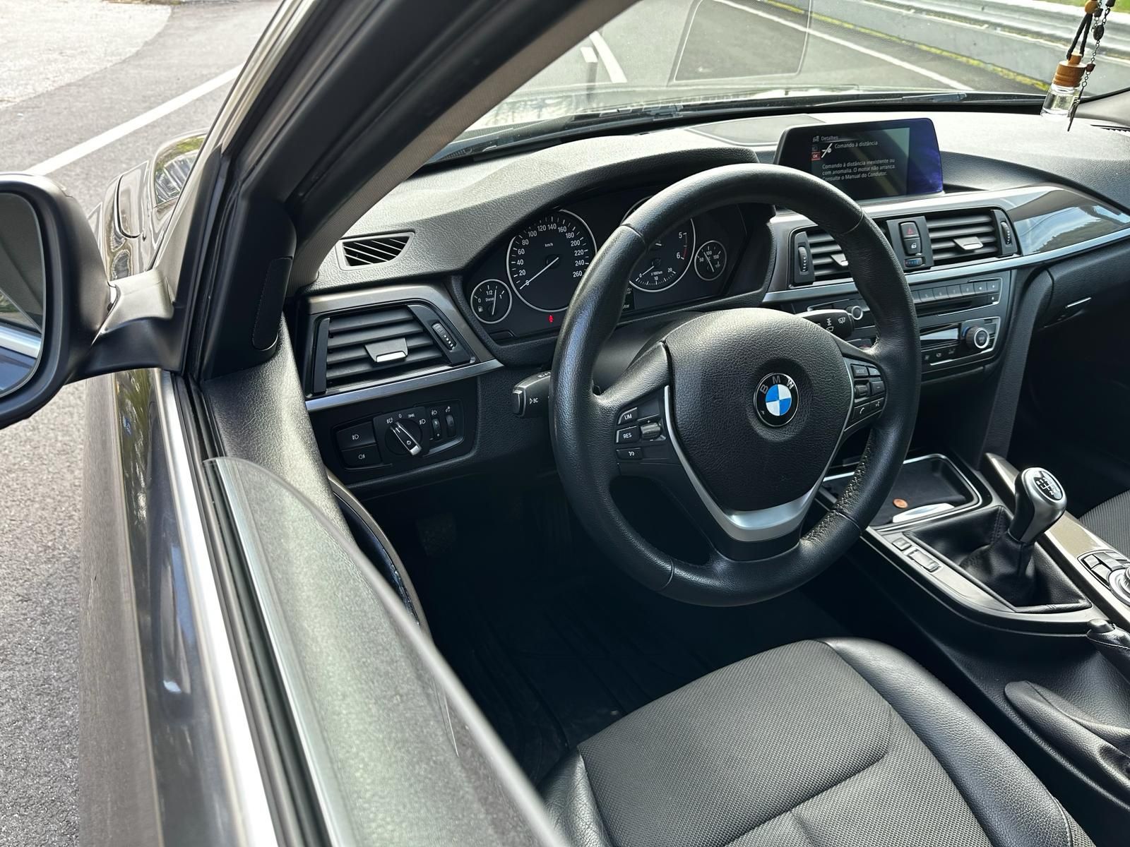 BMW 318 2.0 143 cv