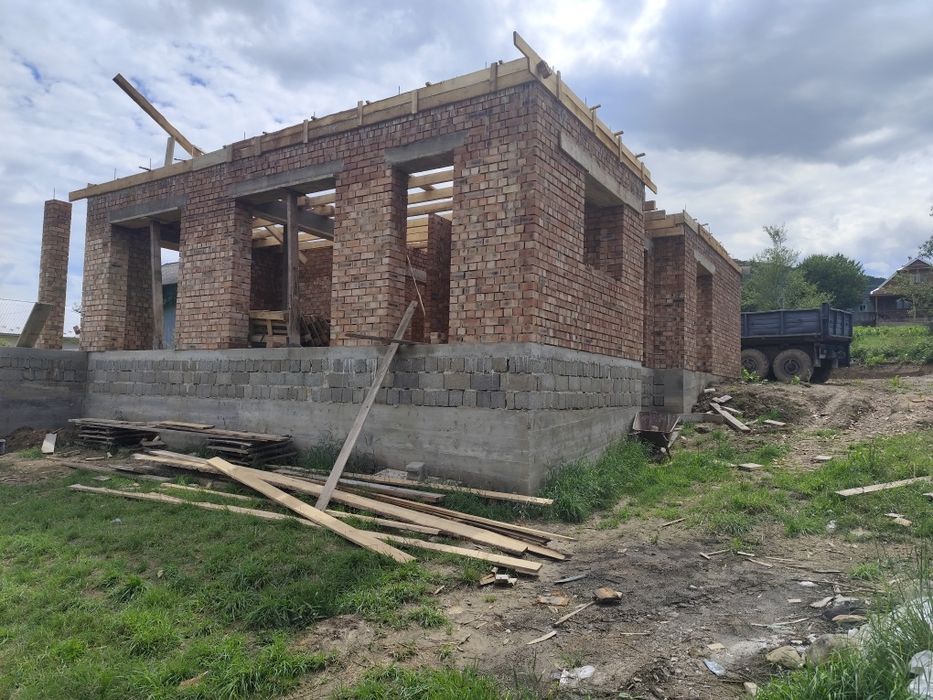Продаж будинку в Карпатах с. Пістинь 124 м2 на стадії будівництва