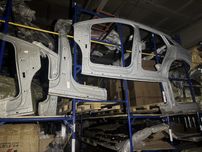 VW ID4 ID6 четверть ліва права , боковина поріг є інші запчастини