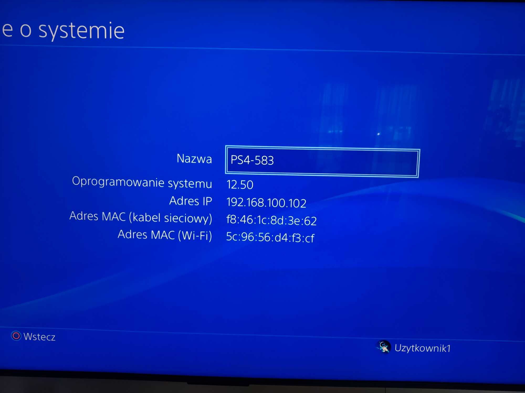Ps4 Slim 1TB + pad, ładowarka, 4 gry