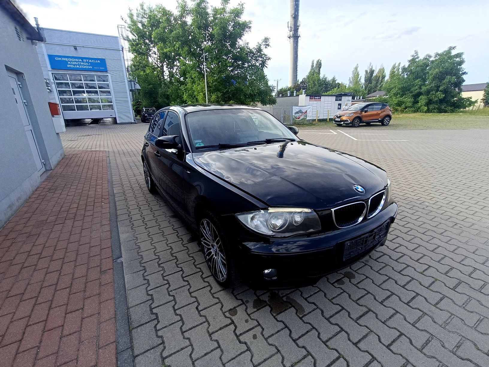 BMW 116 sprowadzony uszkodzony