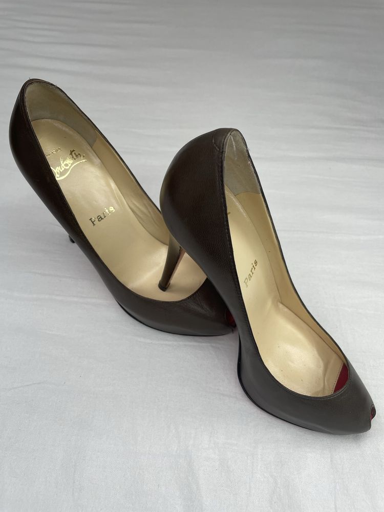 christian louboutin  czółenka roz 37,5