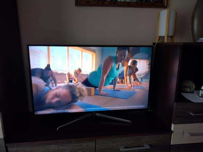 Telewizor LED 40 cali Samsung  UE40H6400AW
