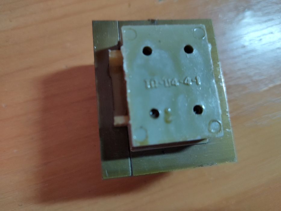 Стабилизированный блок питания 6-9-12 вольт, ТП-114