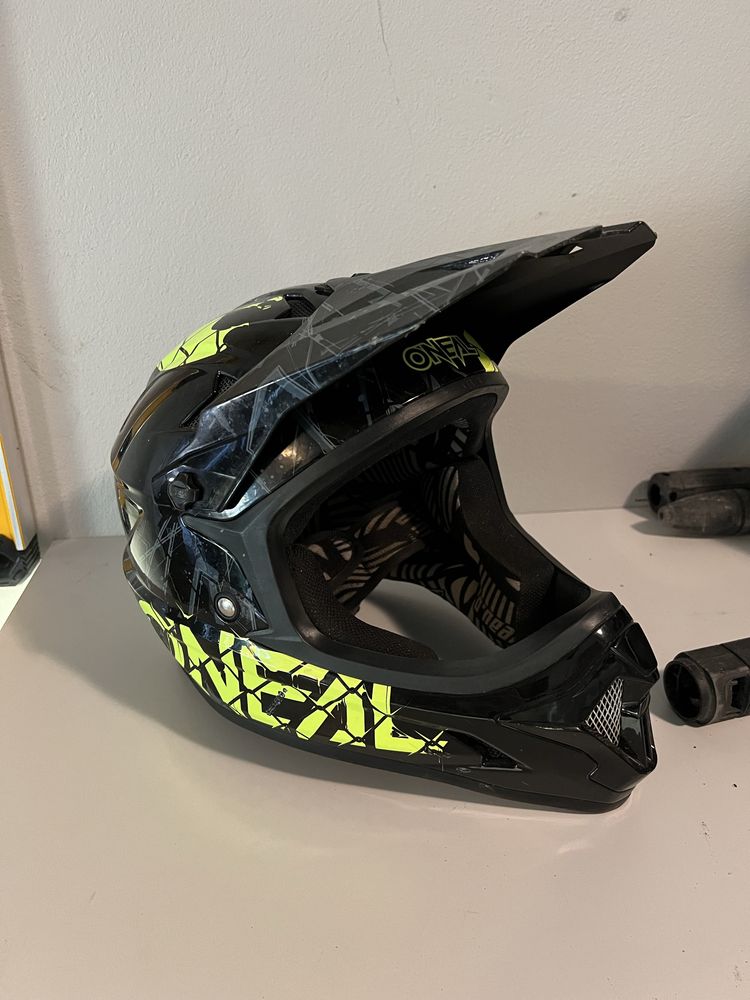 Kask MTB Downhill O'Neal BACKFLIP ZOMBIE Czarno-Żółty