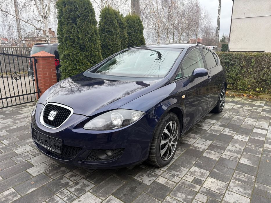 Seat Leon Klimatyzacja, czujniki parkowania tył