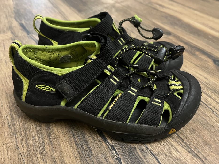 Sandały Keen Big Kid's Newport H2 black/lime 32/33