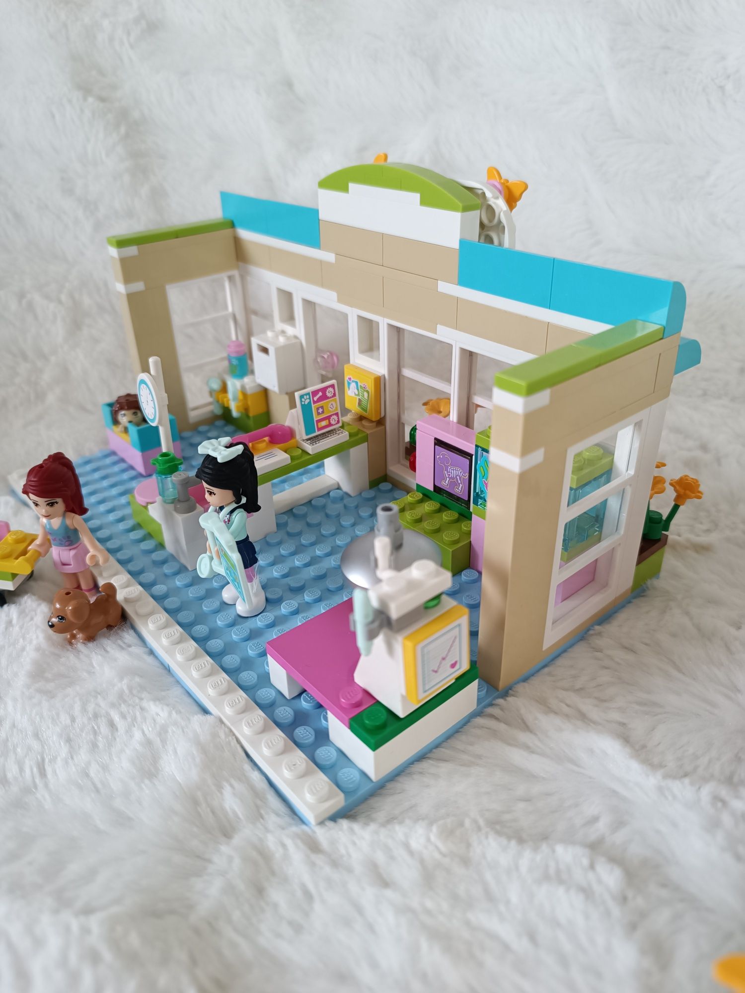 Klocki LEGO friends 3188 Lecznica dla zwierząt figurki zwierzęta