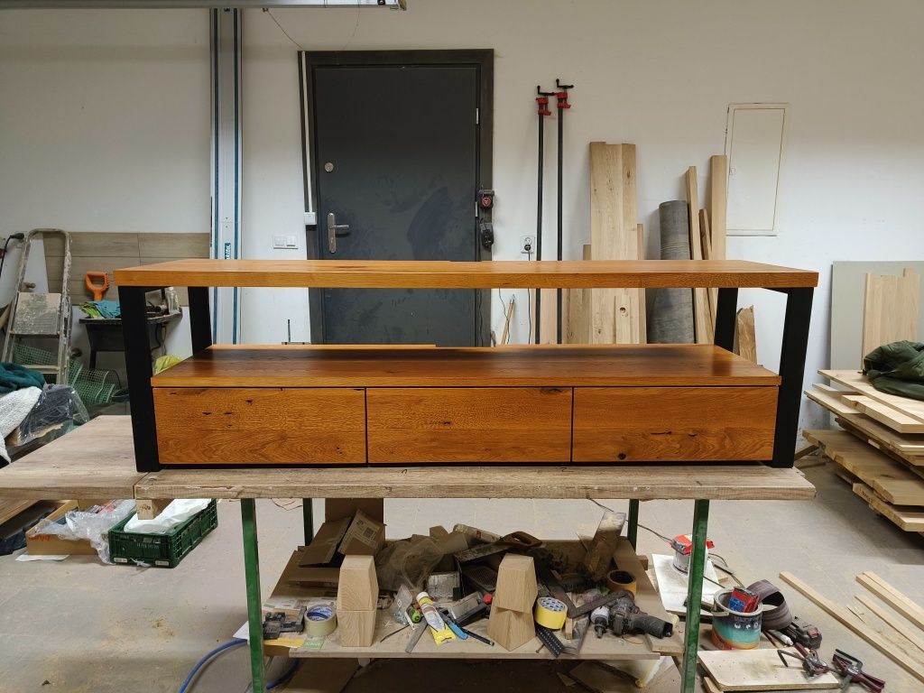 Szafka RTV lity Jesion. 160 cm.