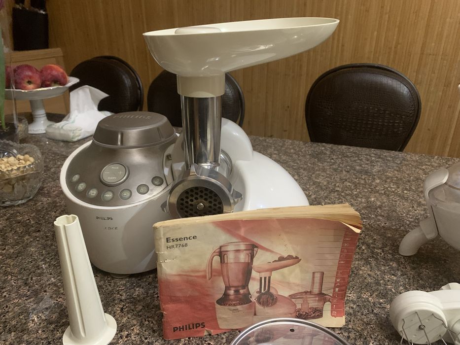 Комбайн Philips Essence HR7768 на запчасти