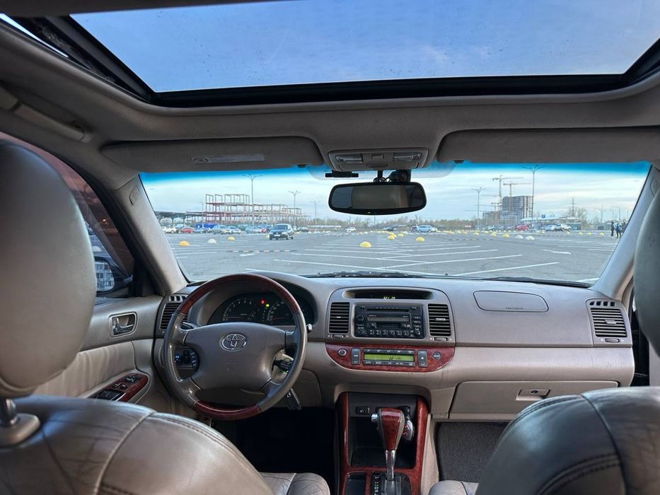 Toyota Camry 2.4 2004 можно обмен