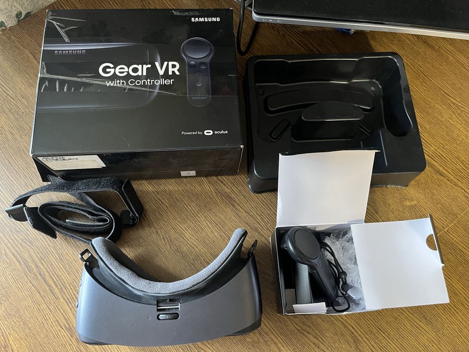 Продам Samsung Gear VR окуляри віртуальної реальності