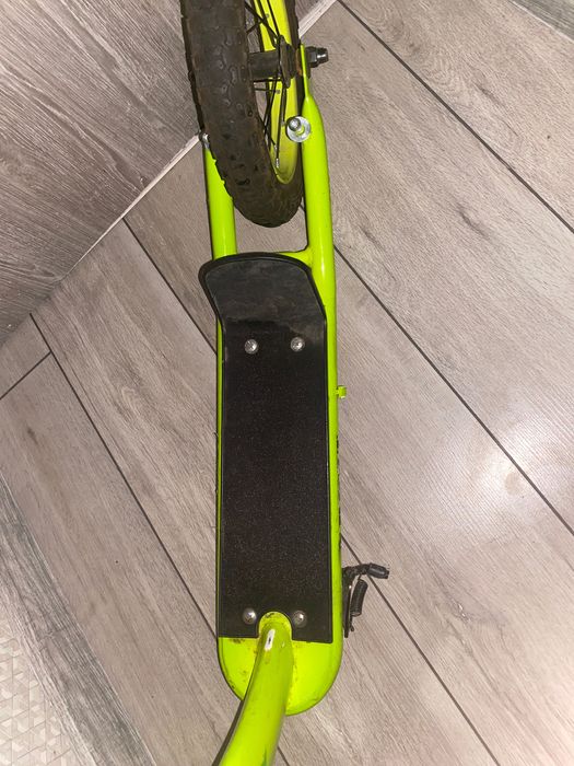 ПРОДАМ самокат на шинах