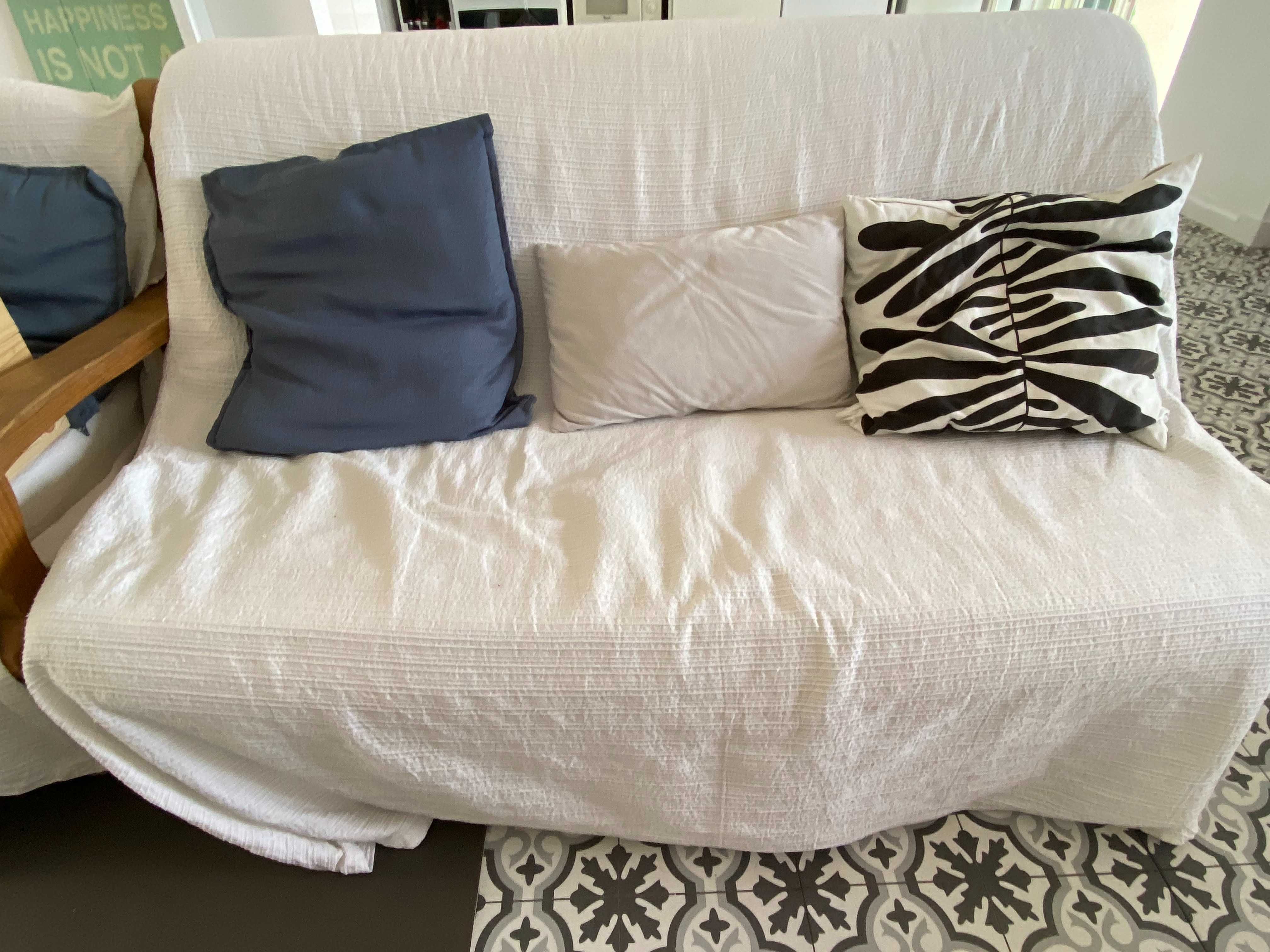 Sofá-cama Maison du Monde, como novo, cama com muito pouca utilização.