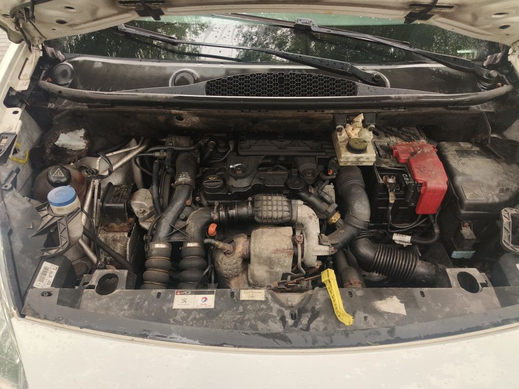 Peugeot Partner 2016r 1.6 Diesel Klima 5 Osób Stan BDB