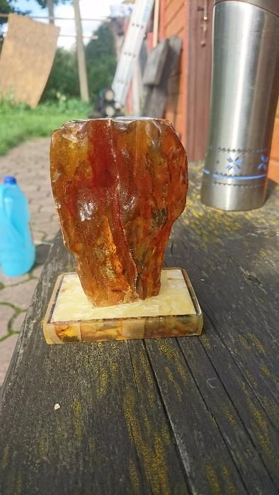 bryla bursztynu figurka