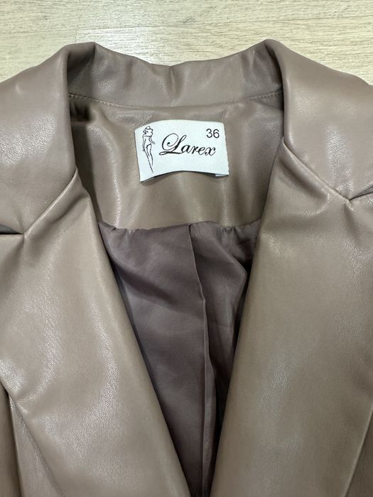 Піджак з еко шкіри Larex