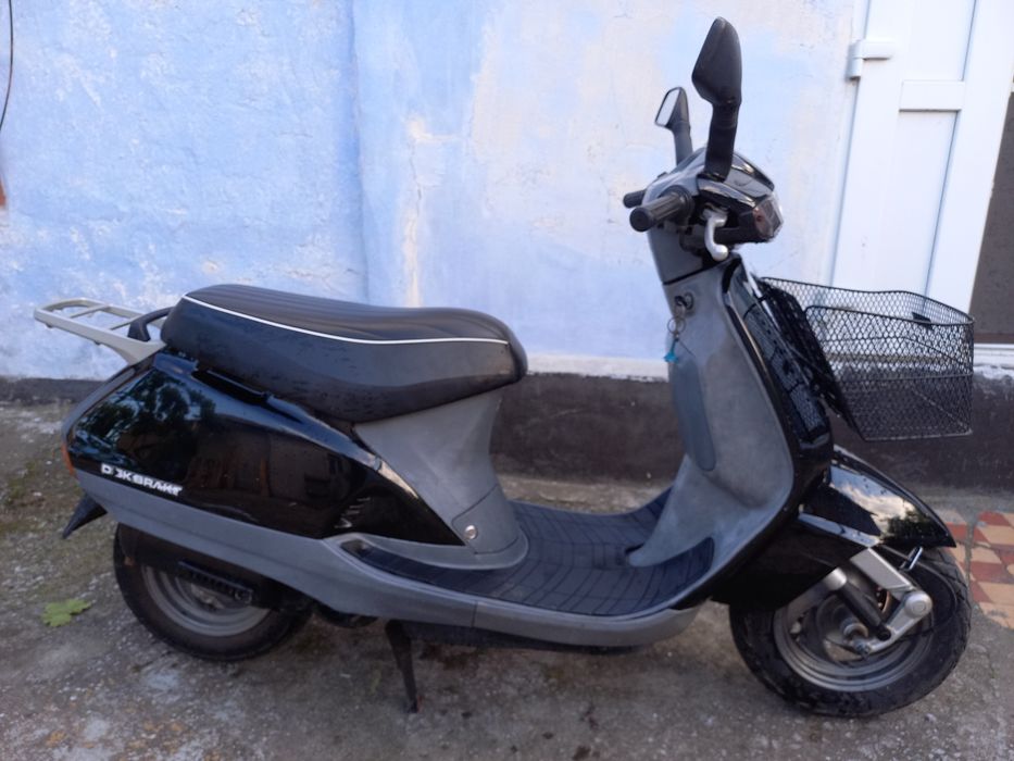 Мопед Honda lead 20