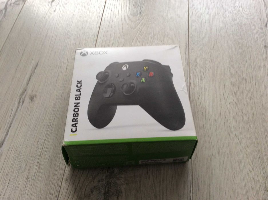 Sprzedam pad do konsoli Xbox series x GWARANCJA I/2026
