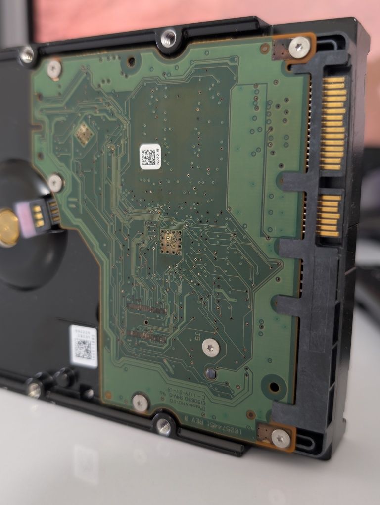 Жорсткий диск Seagate 1 Tb.Відмінний стан.