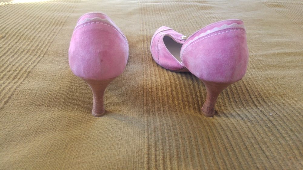 Sapatos de cerimónia cor-de-rosa claro
