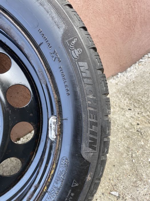 Комплект дисків із зимньою резиною 5x120 205/55R16