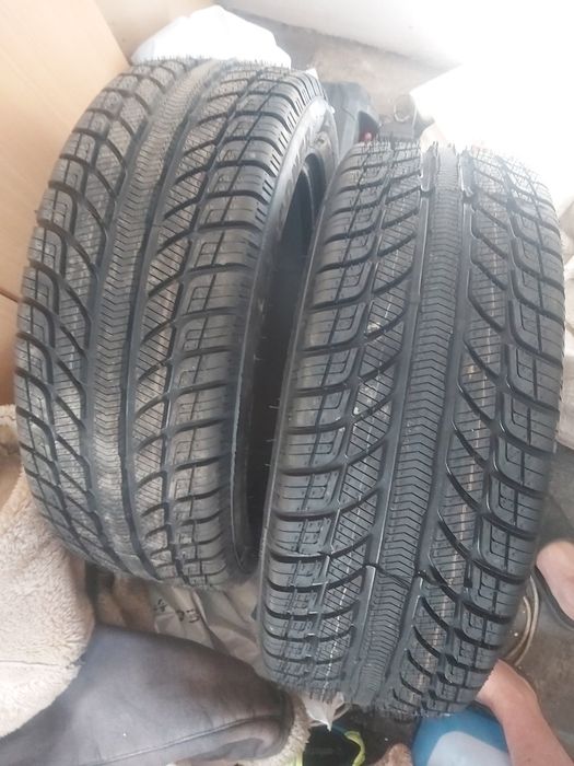 Opony wielosezonowe 225/50 R17 Biznikowane Nowe..2 sztuki..i