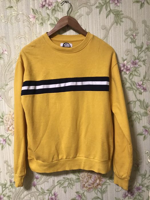 Реглан Bershka