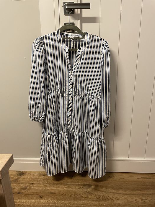 Sukienka z Reserved M nowa