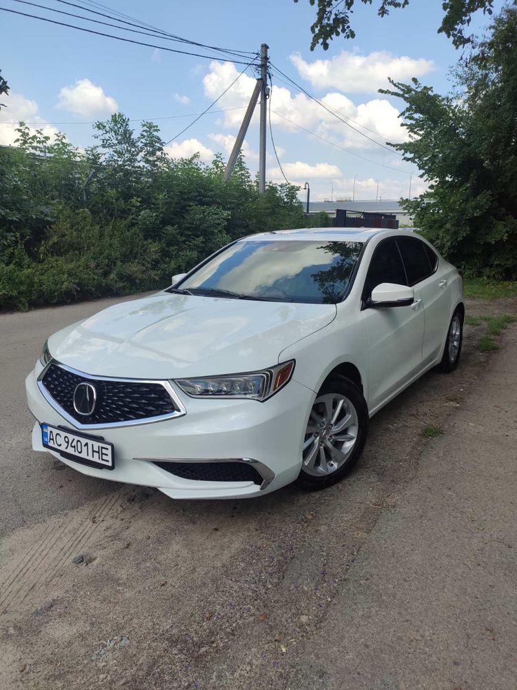 Acura TLX 2,4 бензин