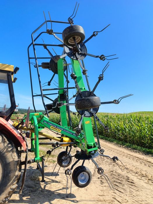 Przetrząsarka Deutz Fahr Kverneland Condimaster 6821