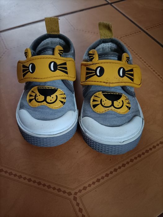 Sprzedam buty dziecięce