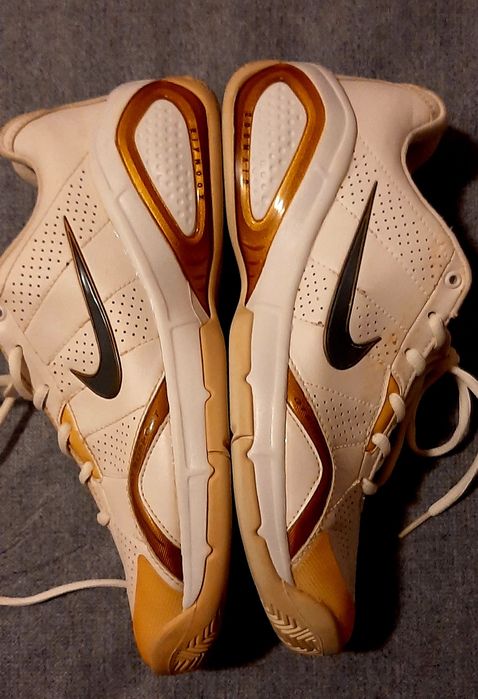Oryginalne buty sportowe Nike dragon