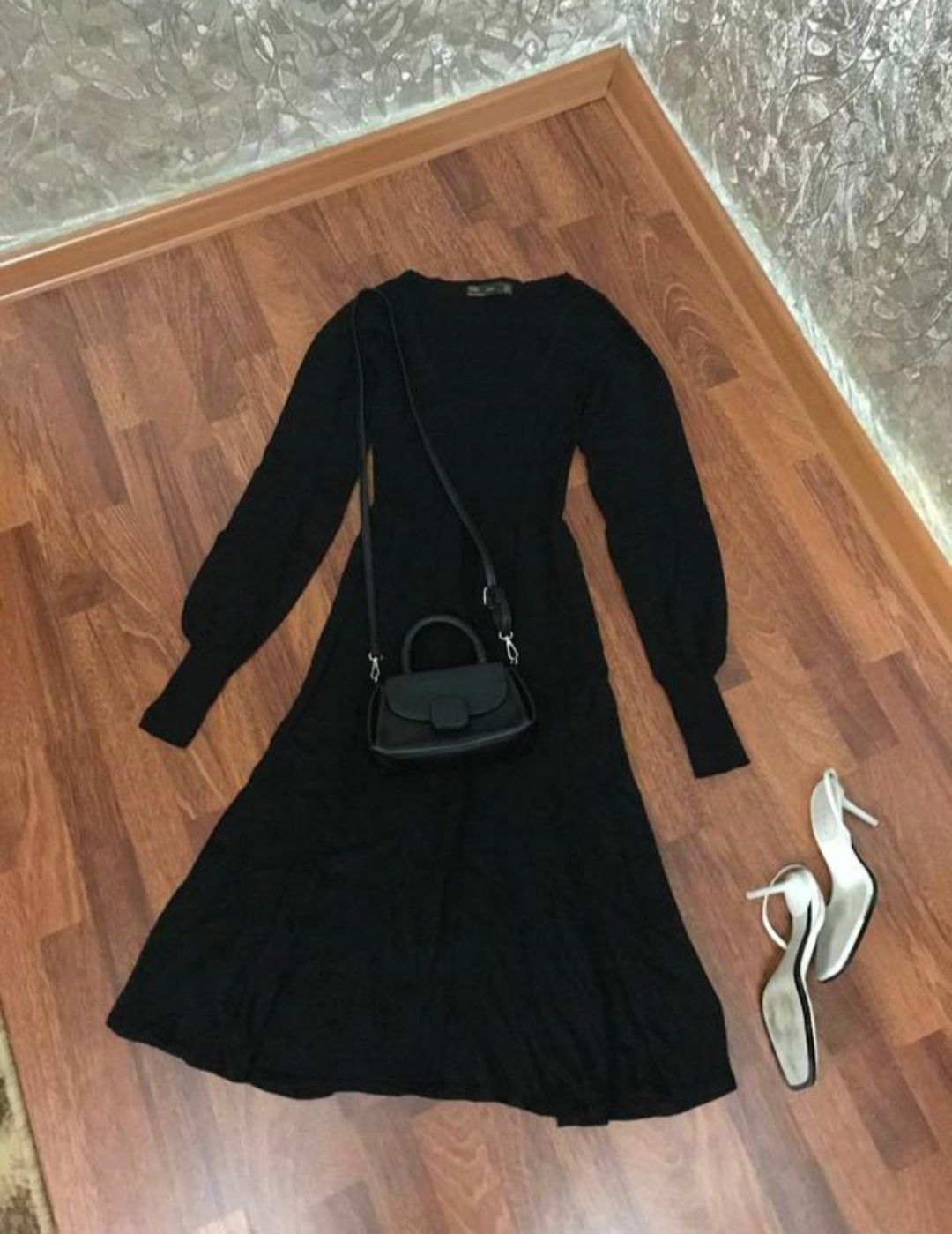 Тепла сукня від zara