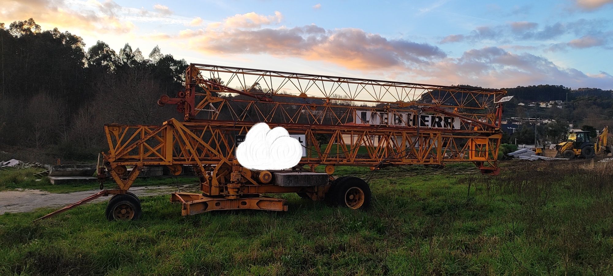 Grua liebherr 23 m de lança