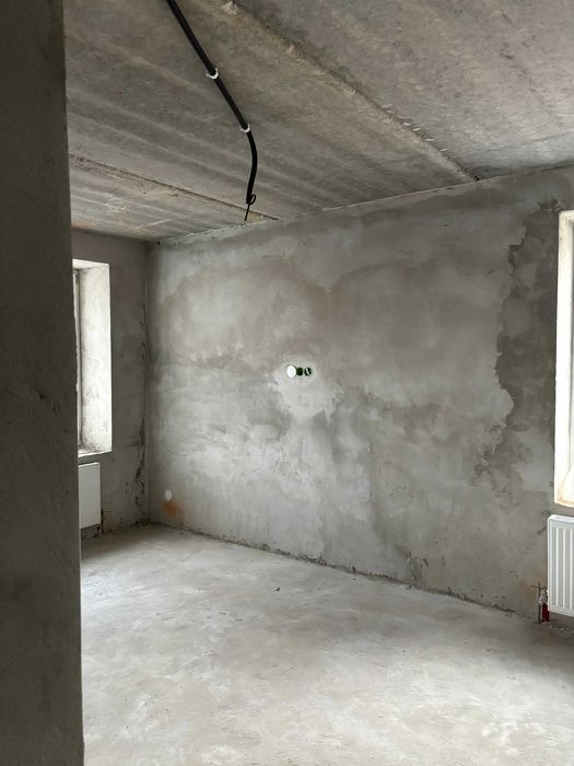 Сучасна квартира у новобудові