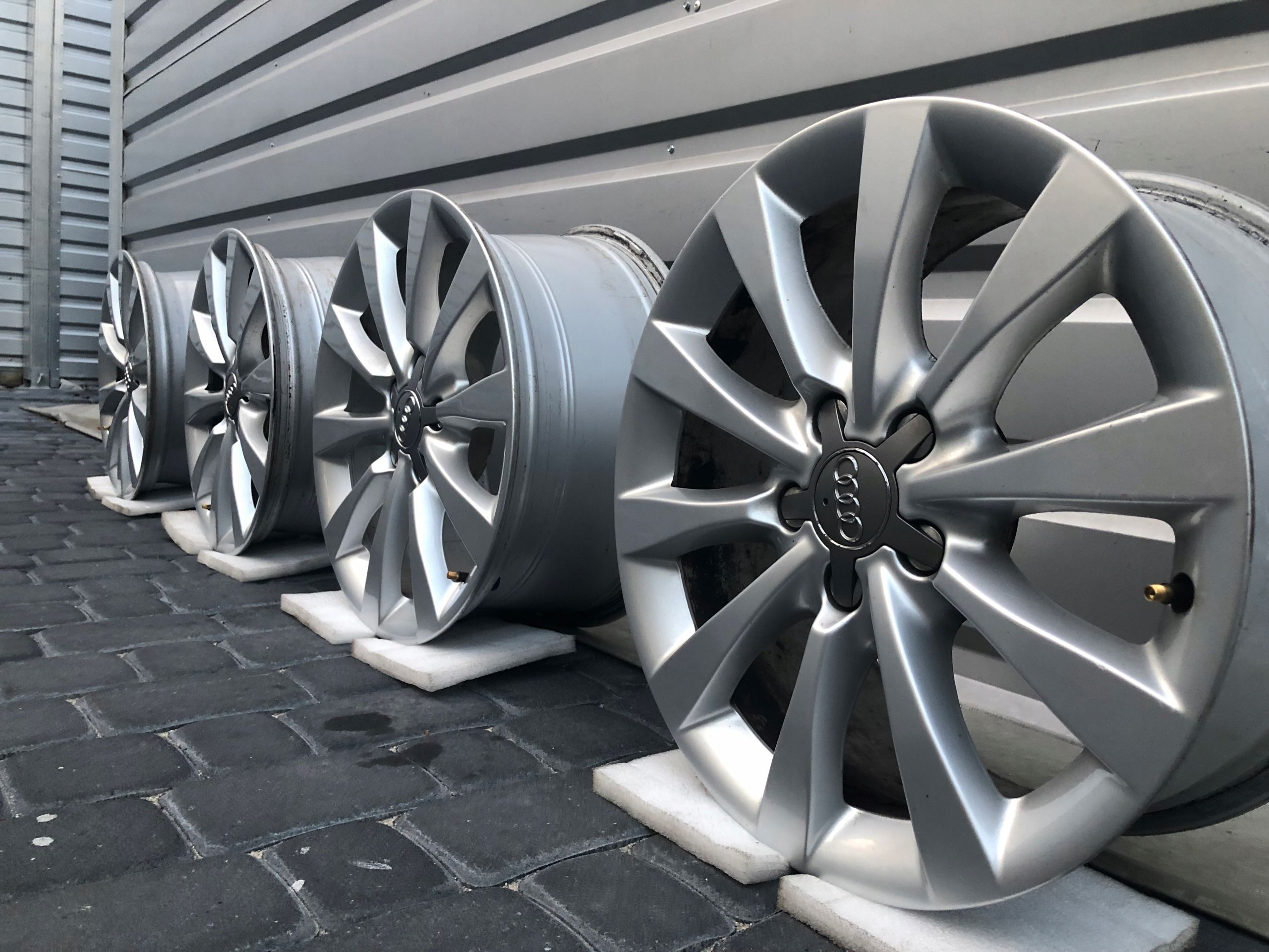 Oryginalne Felgi Audi 17 A3 A4 A5 A6 A8 Q3 Q5