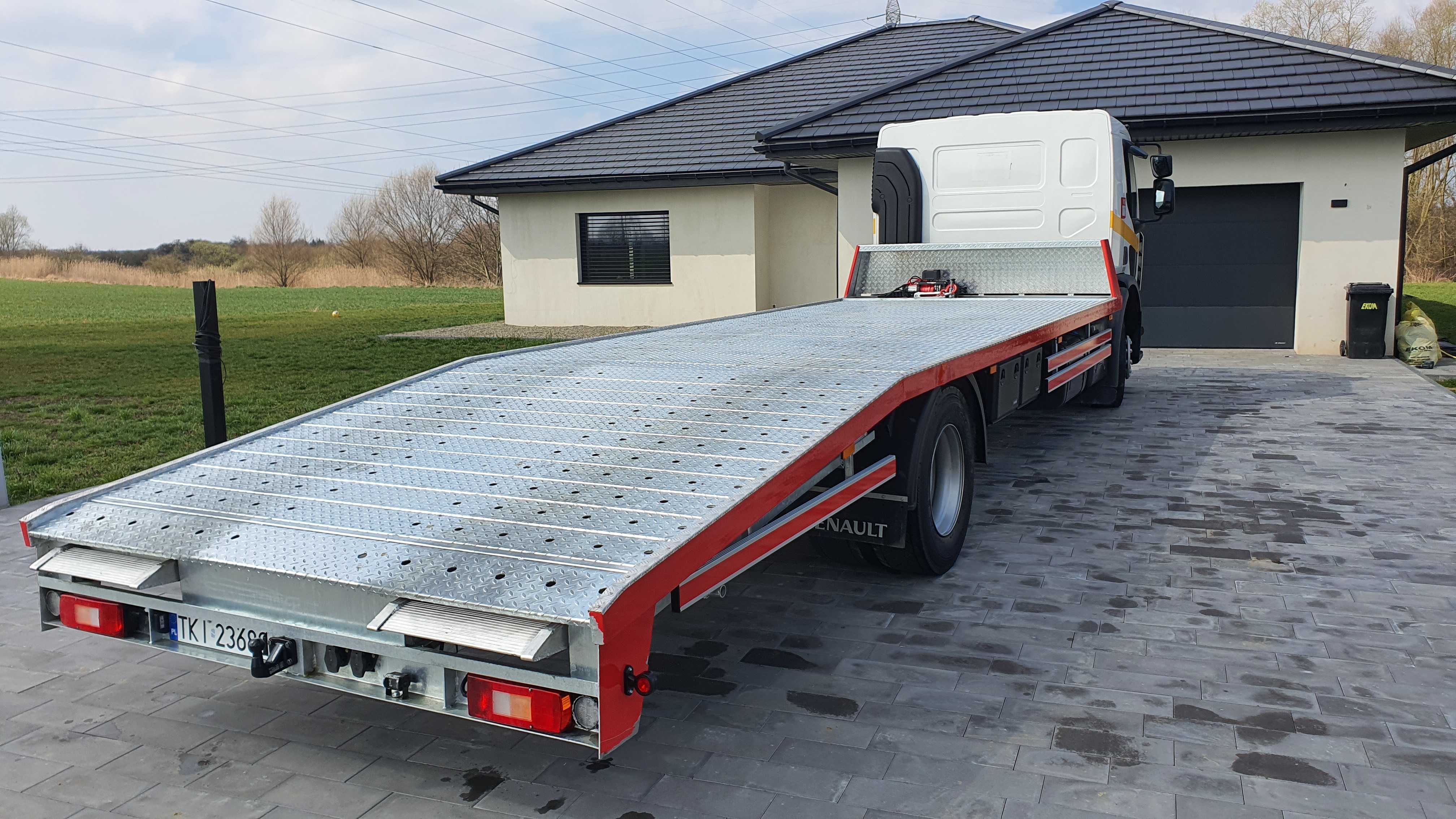 Renault Gama D18 17r auto laweta nowy najazd pomoc drogowa Volvo FE