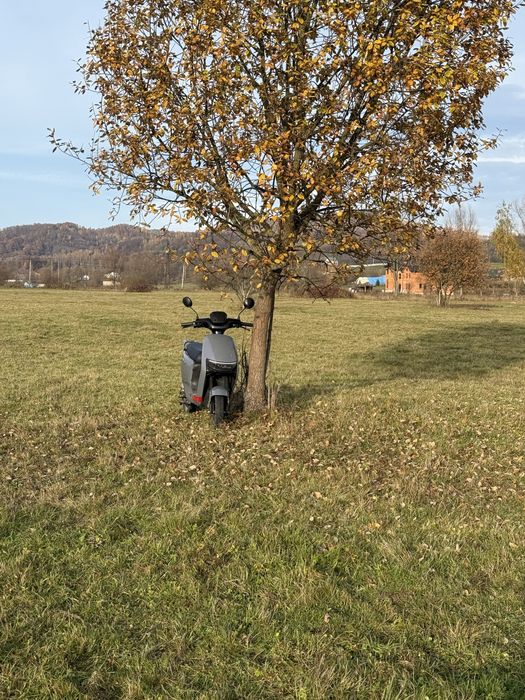 Скутер н 9 електро  торг есть