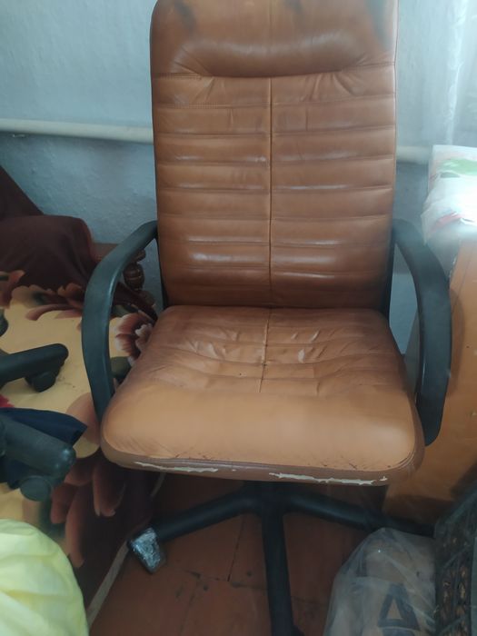 Компьютерное кресло