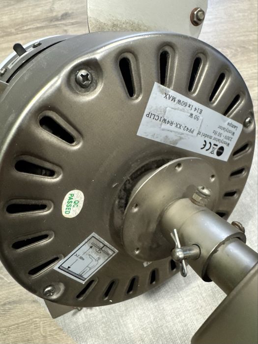 Lampa WIATRAK sufitowy