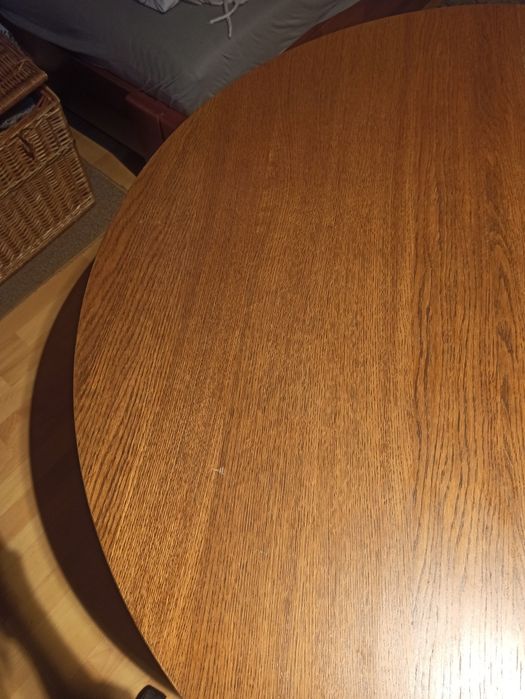 Okrągły stół rozkładany